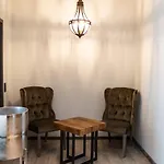 Strandberg's Ursprung: & Kitchen