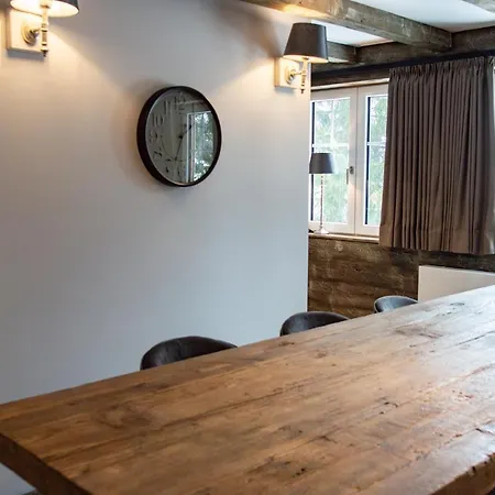 Strandberg's Ursprung: & Kitchen *