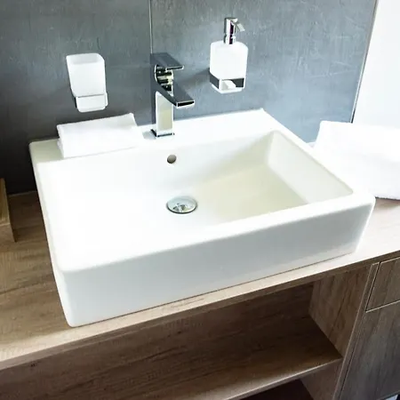 Strandberg's Ursprung: & Kitchen * Braunlage