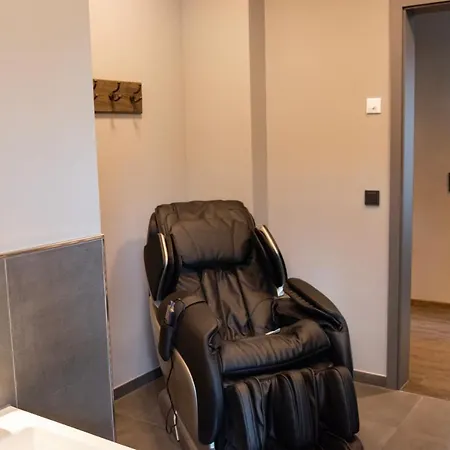 Strandberg's Ursprung: & Kitchen