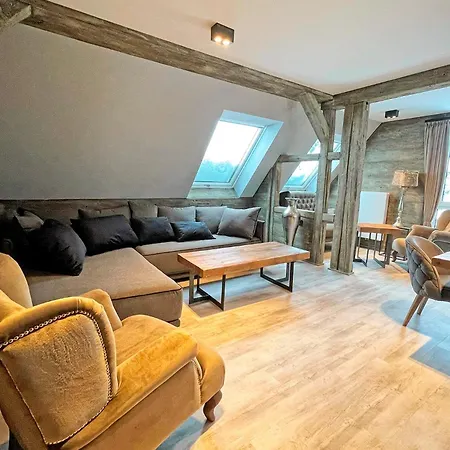 Strandberg's Ursprung: & Kitchen Daire *