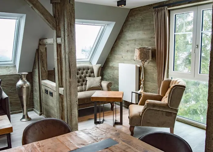 Strandberg's Ursprung: & Kitchen