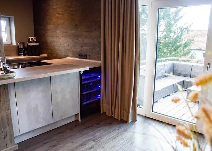 Strandberg's Ursprung: & Kitchen